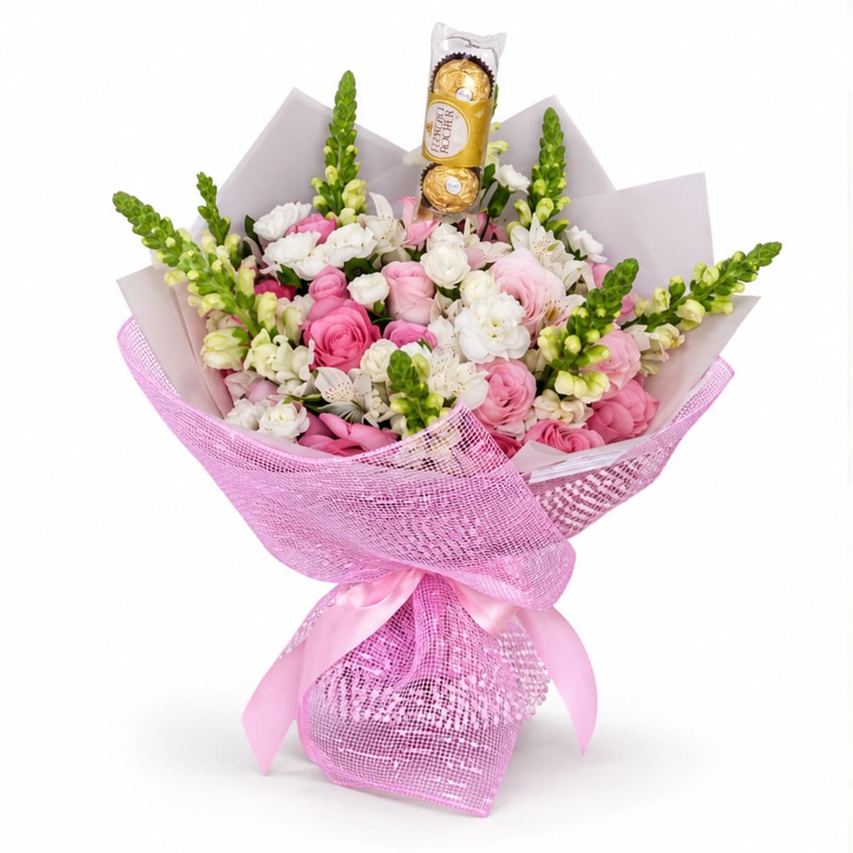 Buquê Rosado com Flores Brancas e Ferrero